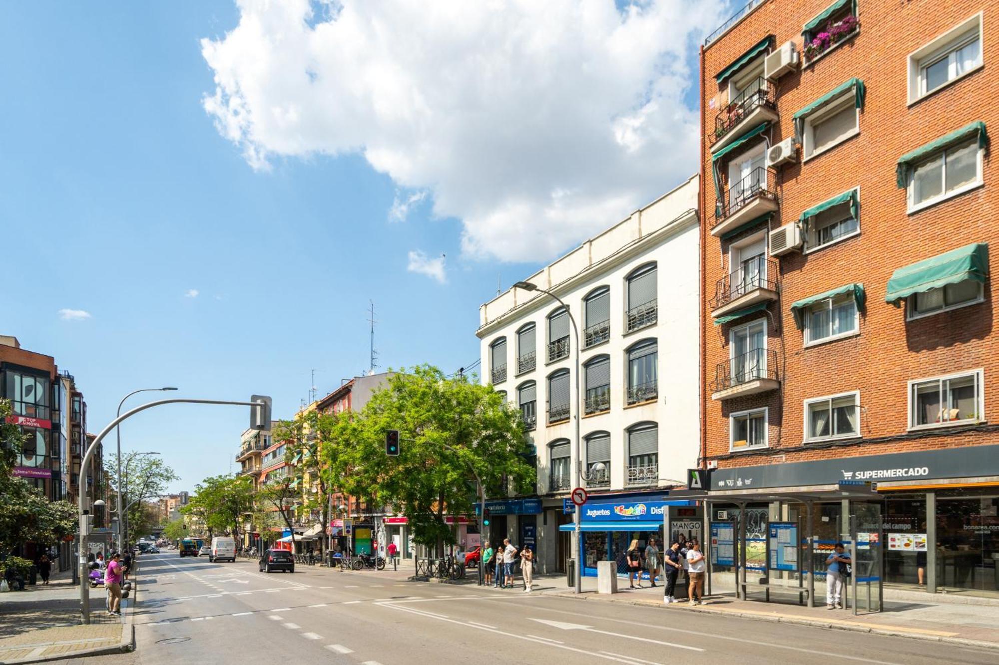 Apartamento En La Avenida De La Albufera Alquiler Temporal Madrid Bagian luar foto